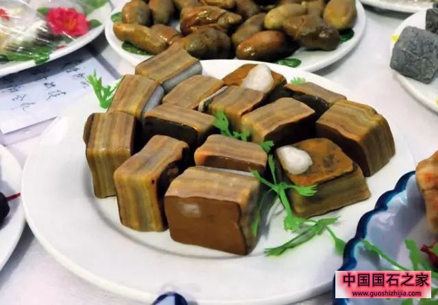 寿山石满汉全席照片和价格！寿山石的石头宴席