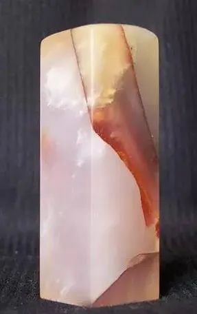 白色寿山石的价格表